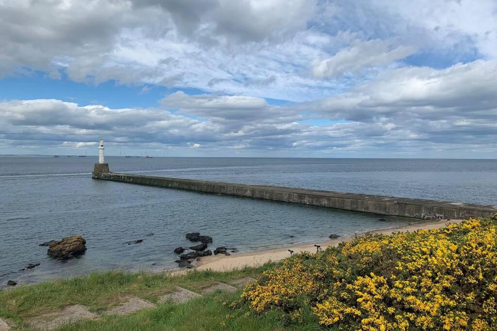 Spacious 2 Bedroom Apartment In Aberdeen City Eksteriør bilde